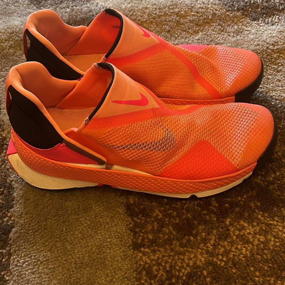 Woman Size 10 Hot Pink Nike Shoes Like New